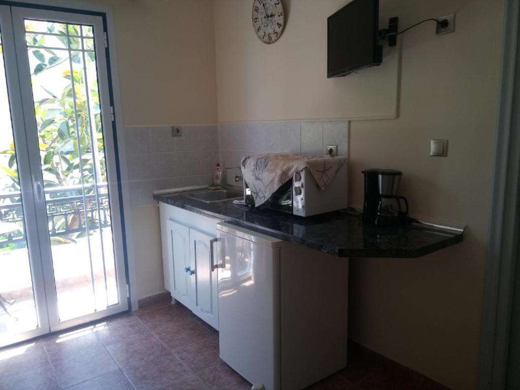 פורני איקריאס Studios Eftichia מראה חיצוני תמונה